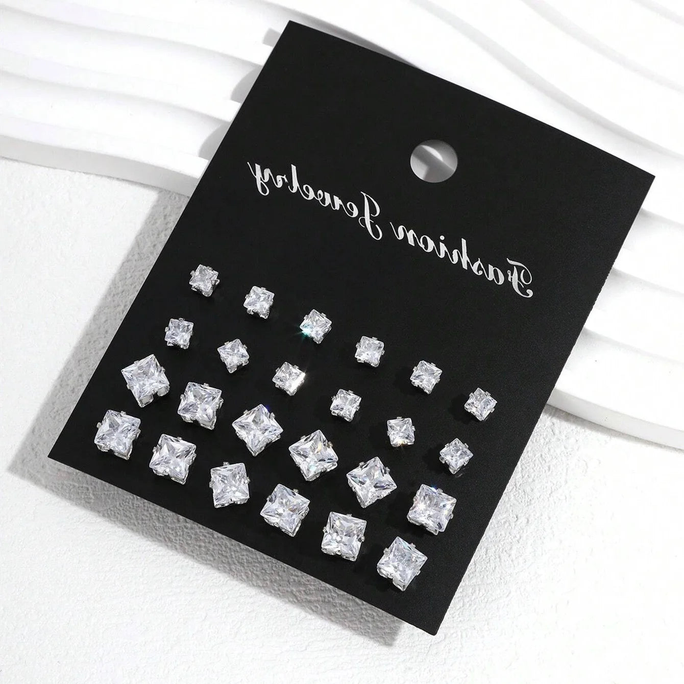 PairsEarrings Are Suitable For Gifts To Parties,And Couples