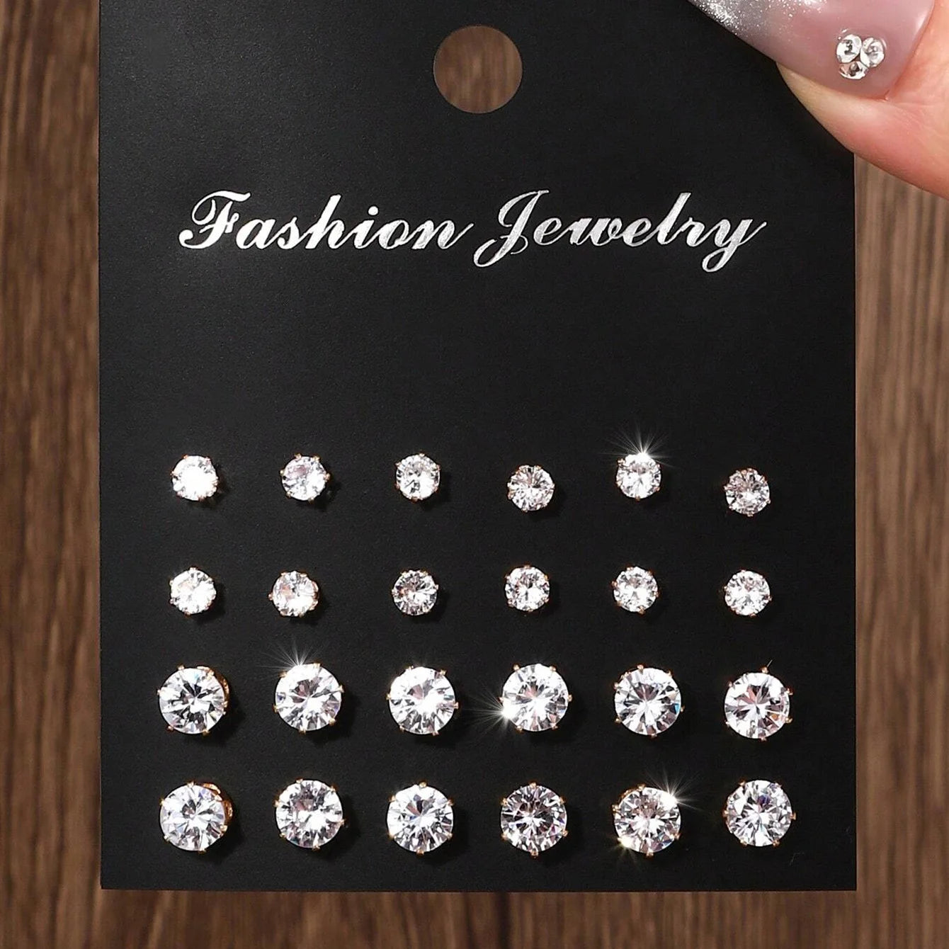 PairsEarrings Are Suitable For Gifts To Parties,And Couples
