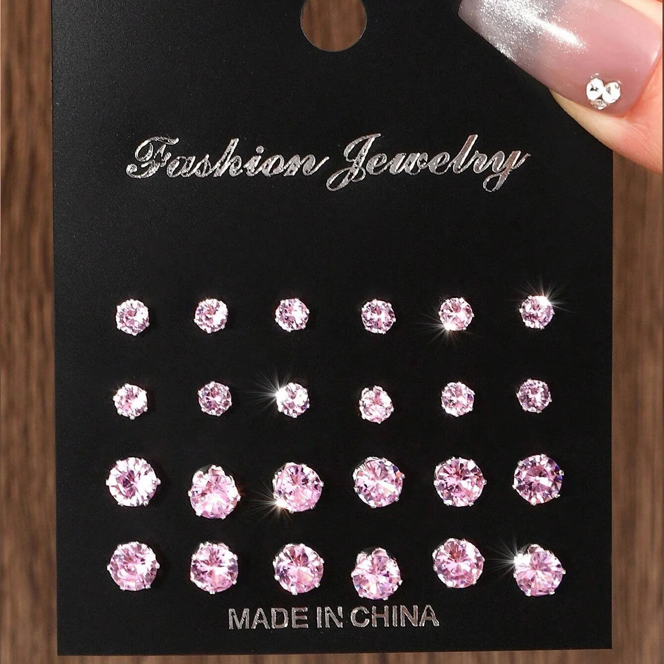 PairsEarrings Are Suitable For Gifts To Parties,And Couples